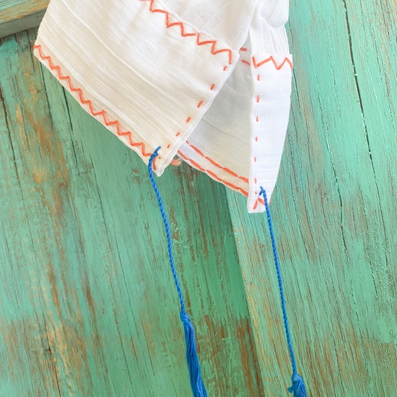 Mexican Embroidered Jalisco Blouse - Picture 4 of 5